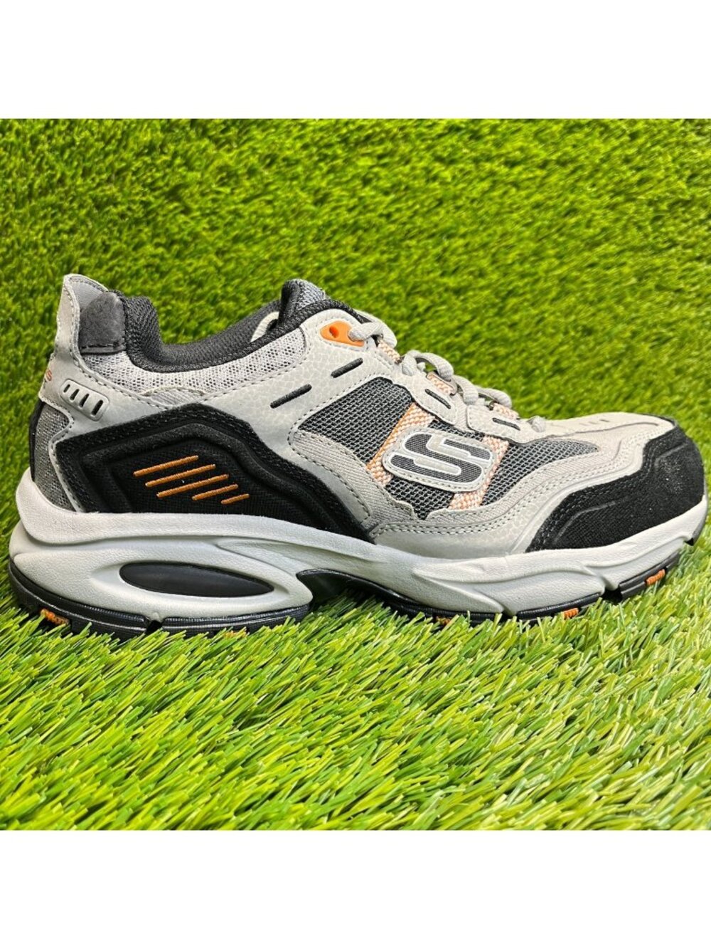 Skechers Vigor 2.0 Nanobet Mens Size 9E Gray Black White Athletic Shoes Sneakers